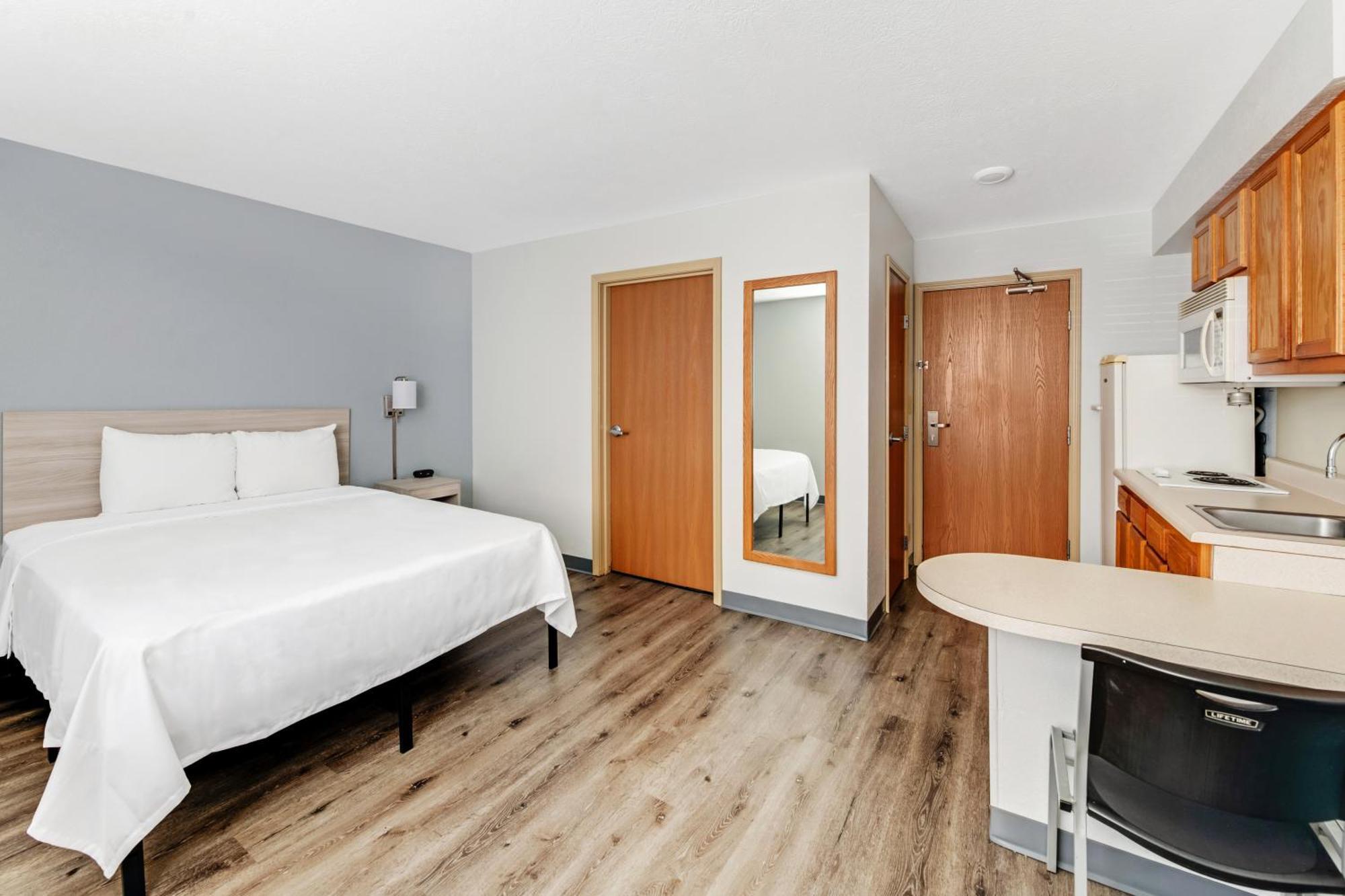 Birch Hill Suites Dayton-Wp Afb Beavercreek Exterior photo